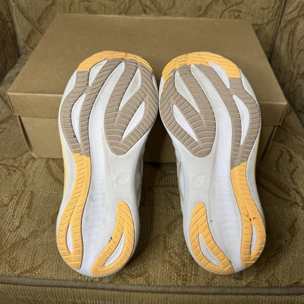 ASICS Gel-Nimbus 27 White Fawn 1012B753-103 Women's Size 6.5 Running Shoes